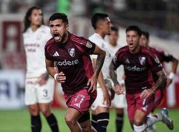 Paulo Díaz anotó el gol del triunfo de River Plate ante Universitario por la Copa Libertadores (Reuters)