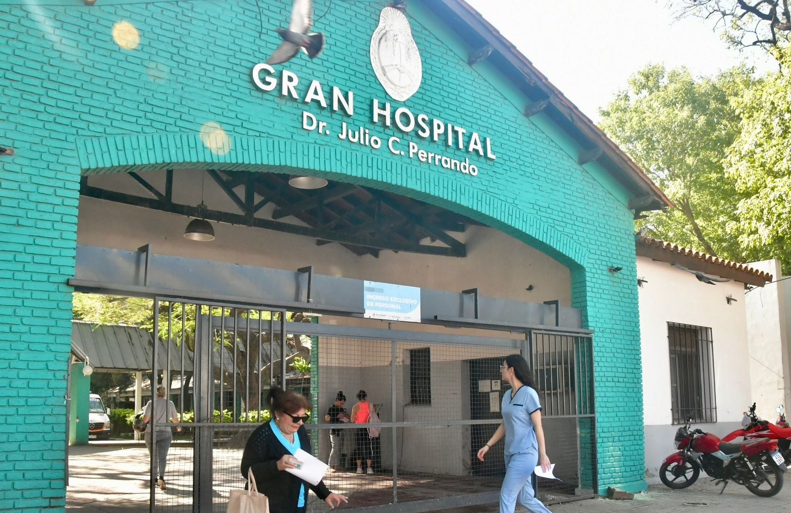 El Hospital Perrando sufrió dos ataques durante la noche del viernes