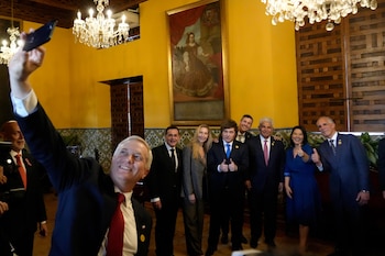 El presidente Javier Milei junto a Keiko Fujimori y mandatarios de derecha en la región