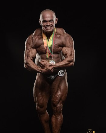 fisicocuturista MARCO LUIS