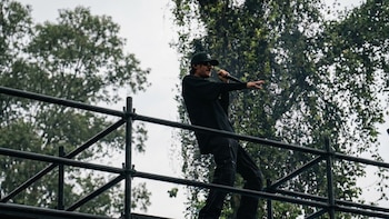 El show al aire libre reúne a miles de personas en la colonia Roma Norte este domingo 14 de junio, horas después de su participación en la inauguración del Mundial 2026 en el Estadio Ciudad de México. (Daniel Reséndiz)
