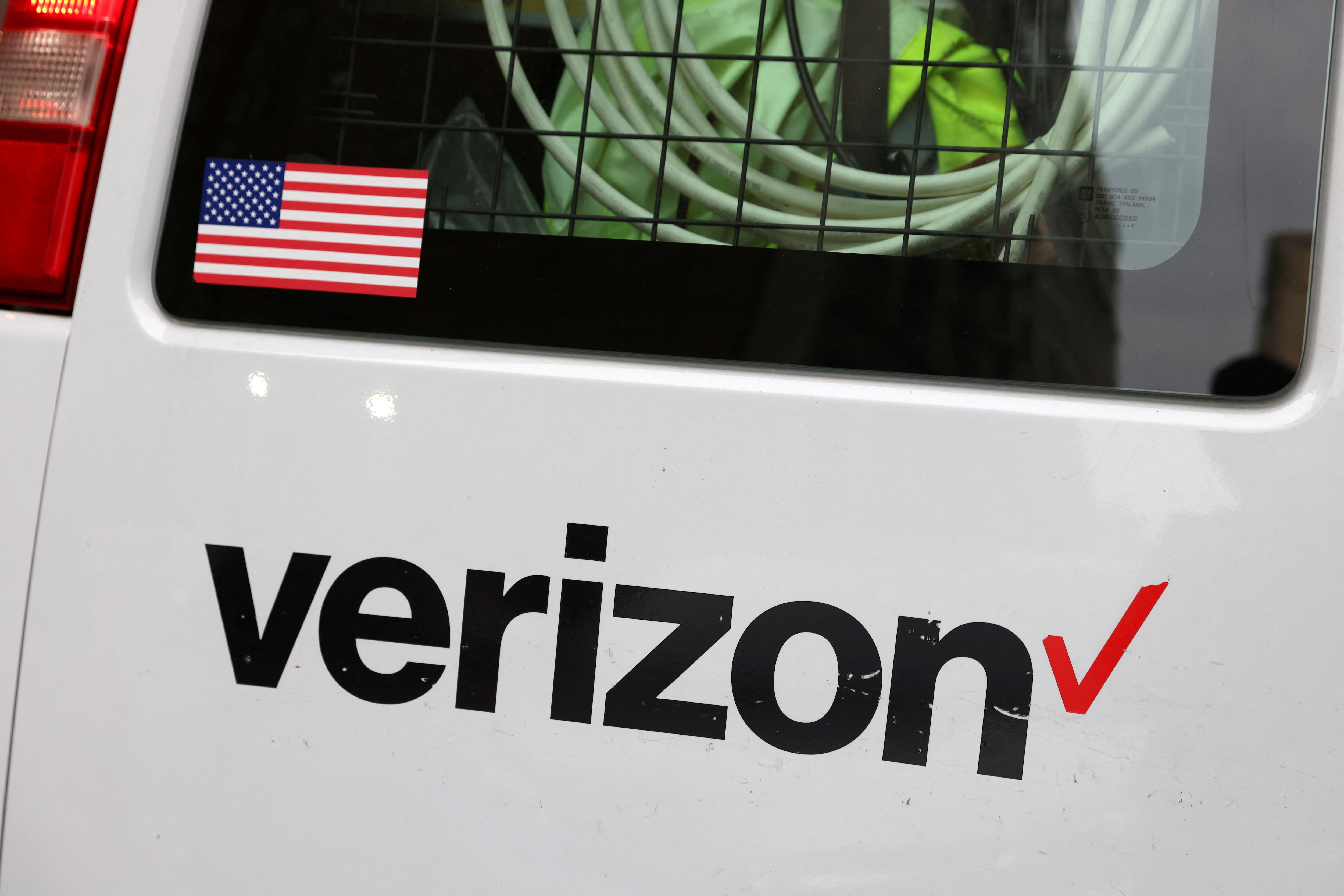 Verizon lanzó en Estados Unidos el plan pospago Simplicity con una tarifa única que elimina cargos de activación y de actualización de equipos (REUTERS/Andrew Kelly/File Photo)