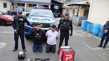 Guatemala: La Policía Nacional Civil captura a dos hermanos por el asesinato de Solórzano Foppa en Campo Marte diez minutos después del ataque