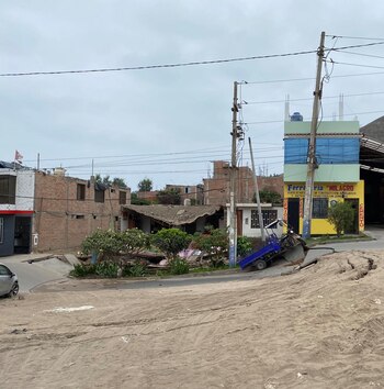 La empresa Cosco Shiping mencionó