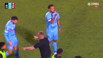Gol de Aldair Salazar tras sensacional cabezazo en los primeros minutos del Universitario vs Deportivo Garcilaso