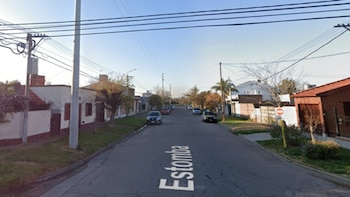 Robaron una casa en Bahía Blanca y huyeron con dinero, joyas y una camioneta