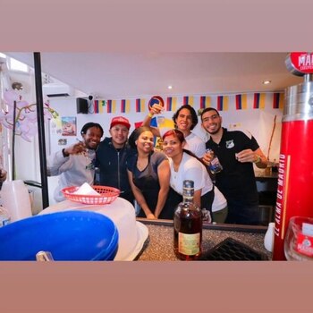 Colombianos y demás latinos se