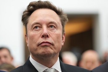 Elon Musk tendría interés en el potencial de las tierras raras de Sonora, aunque no existe confirmación oficial sobre trabajos de sus empresas en la entidad. (AP foto/Julia Demaree Nikhinson)