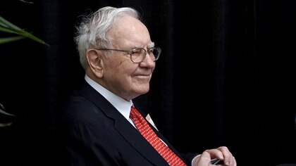 Susto en Wall Street: la Bolsa de Nueva York informó por qué se desplomó 99% la acción de la empresa de Warren Buffet