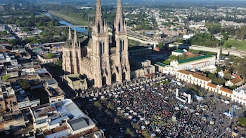 Visita del papa a Luján: cuánto cuesta alquilar una casa por una noche cerca de la Basílica