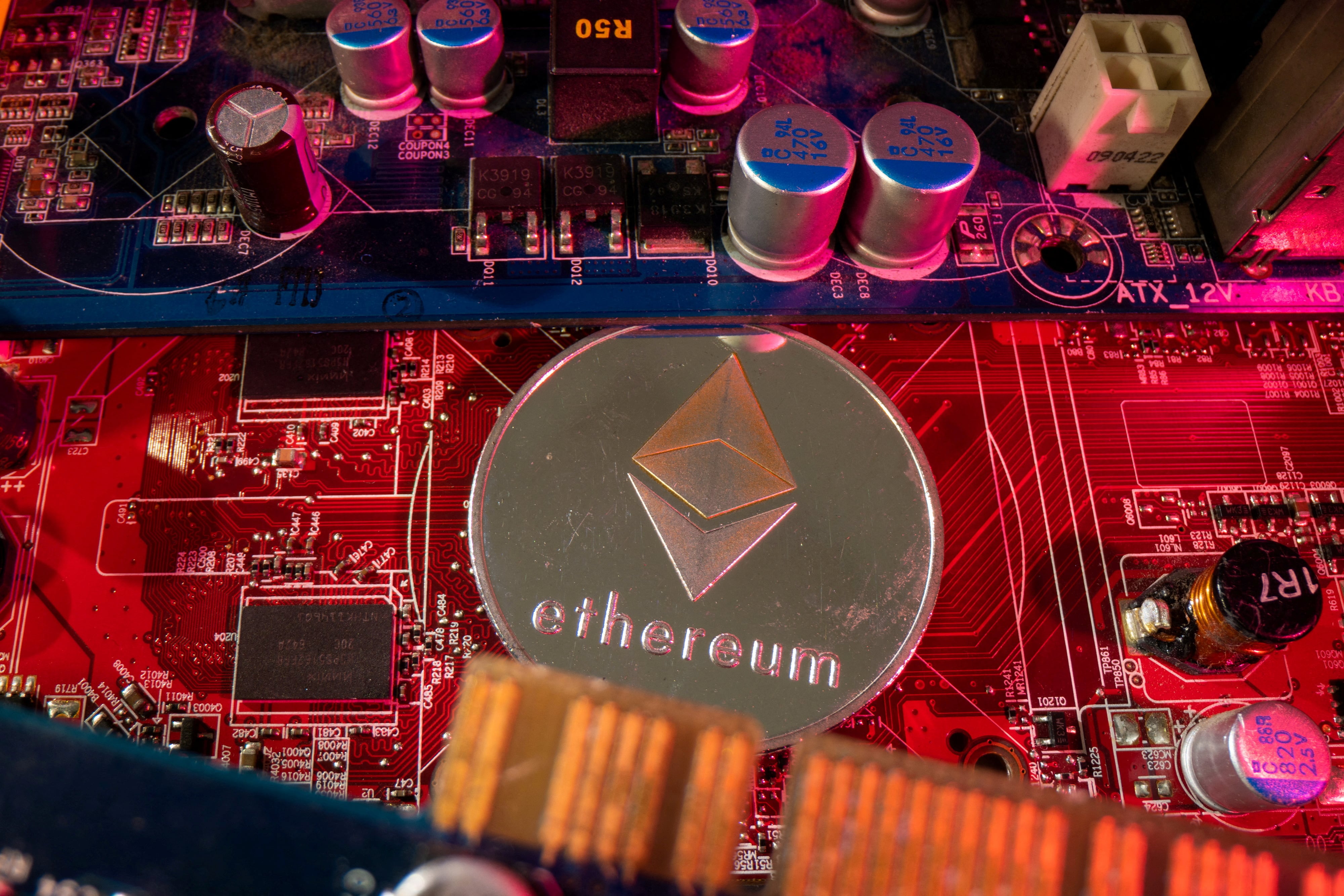 Ethereum, la criptomoneda del momento: aumentó más del 57% en lo que va del  mes y es la más favorecida por la “ley Genius” - Infobae