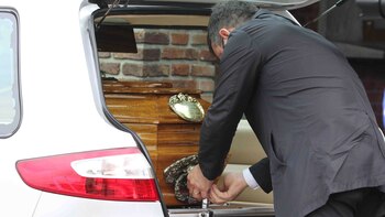 El último adiós a Carlos