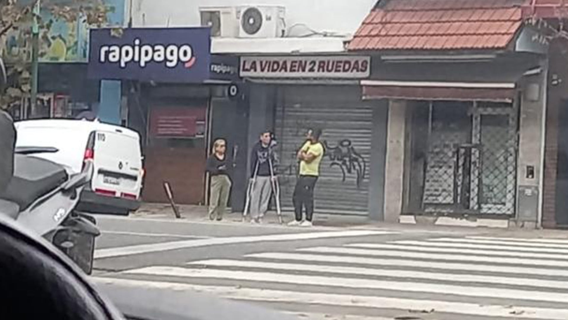 Murúa, en muletas, horas antes de ser detenido.
