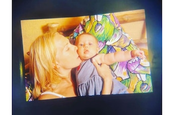 Gloria Carrá y su pequeña