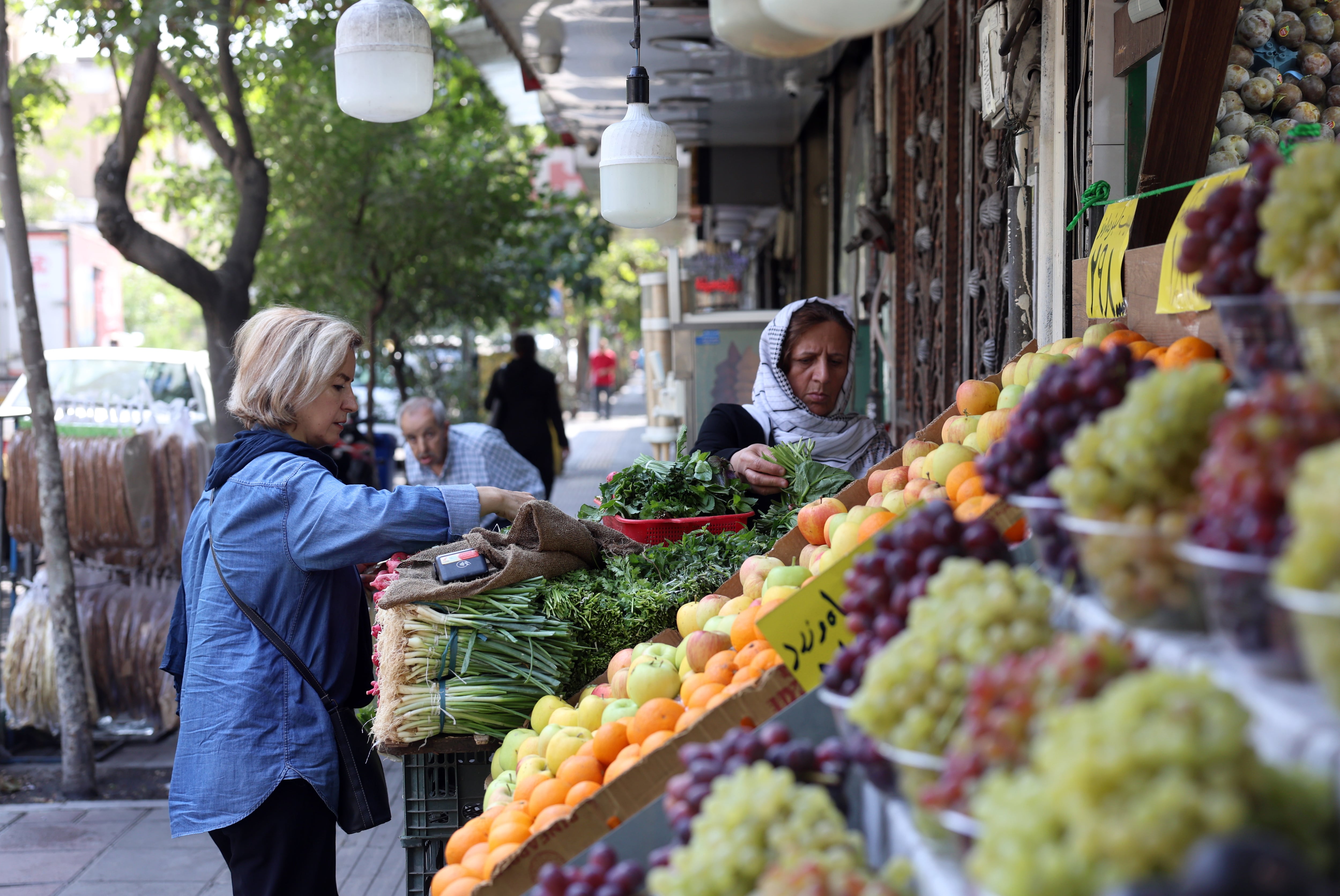 La inflación interanual en Irán llegó al 87,9% en julio (EFE/ABEDIN TAHERKENAREH)