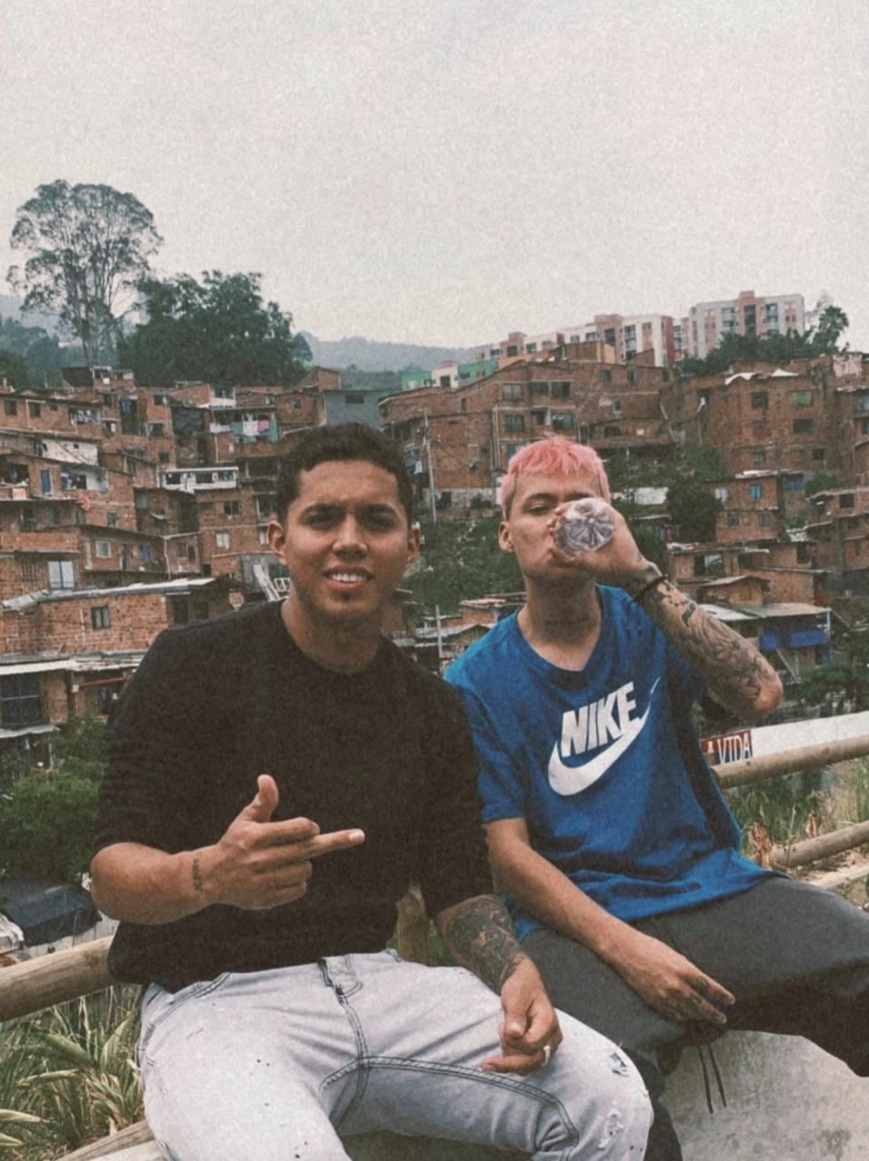 La relación de Dímelo Jara y Blessd se remonta a 2019 cuando comenzaron a sonar en la industria musical en Medellín - crédito @dimelojara/IG