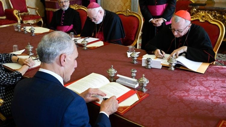 La Santa Sede y Honduras firman un tratado para reforzar sus relaciones y la cooperación institucional
