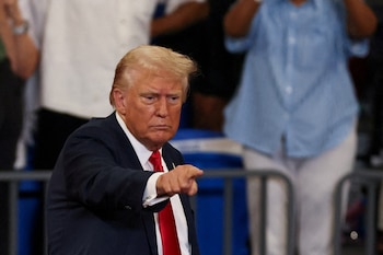 Donald Trump se ha convertido en una suerte de emblema de la comunicación negativa durante la última década (REUTERS/Umit Bektas)