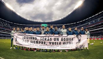 América homenajeó a Zizinho previo