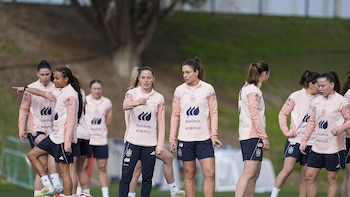 La selección femenina de fútbol entrenará a puerta abierta el martes 6 en Las Rozas