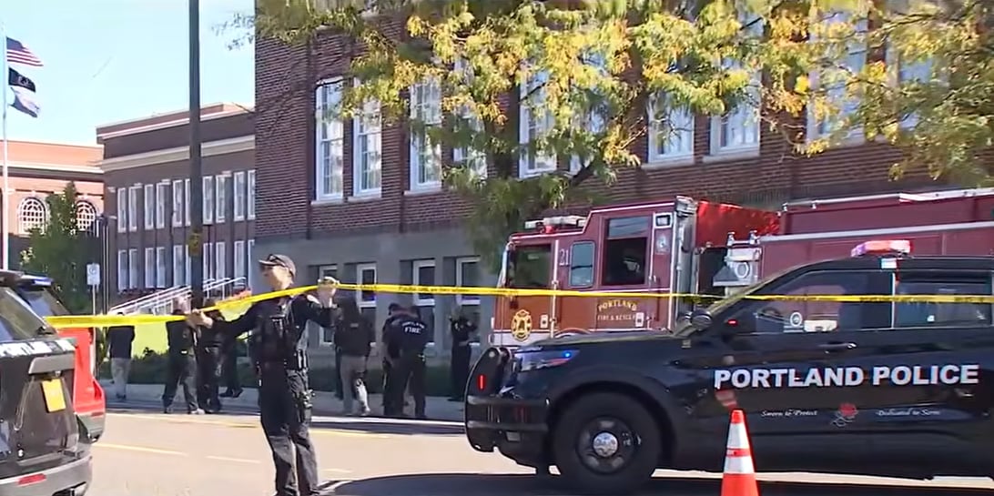 Una escuela pública de Oregón en el centro de uno de los casos penales más complejos contra un menor en años recientes (@KPTV FOX 12 Oregon)