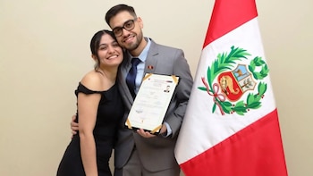La nacionalidad peruana por matrimonio es una vía legal para extranjeros casados con ciudadanos peruanos. Andina
