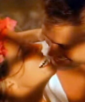 Imagen del videoclip de "Suave"