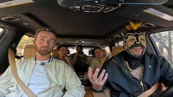 Critican al ‘Escorpión Dorado’ por “incómoda entrevista” al elenco de Malcolm el de en Medio