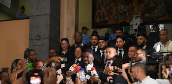 El Ministerio Público pidió cuatro meses más para presentar la acusación formal contra Santiago Hazim y otros nueve imputados por una presunta estafa al sistema público de salud de República Dominicana. (Imagen retomada de Listín Diario)