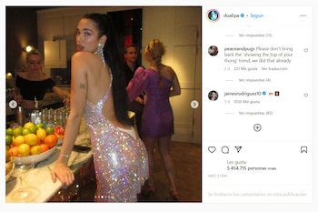 El atuendo de Dua Lipa