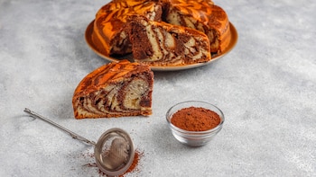 Receta de bizcocho marmolado de calabaza y chocolate, una merienda ideal para el otoño