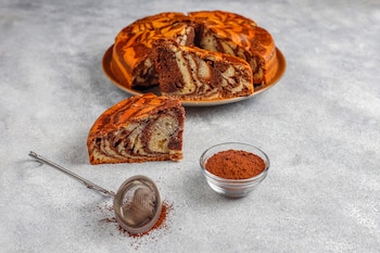 Bizcocho marmolado de calabaza y chocolate (Magnific)