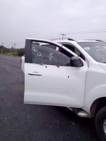 Una de las camionetas pertenecientes