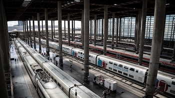 Los viajes en tren a Madrid suben un 38% por los conciertos de Shakira y duplican la demanda desde Barcelona