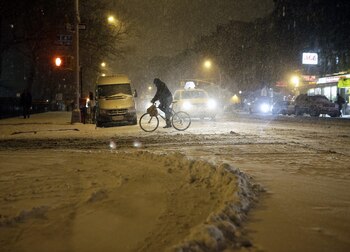Las nevadas dificultan la movilidad