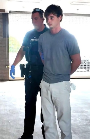 El adolescente está acusado de haber elegido deliberadamente a una víctima con antecedentes de agresión sexual. Foto: X @rancanoglenda7