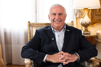 Marc Stanley se despidió de