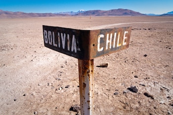 Bolivia solicitó reforzar la capacidad operativa del complejo, optimizar los procesos de control y despacho y reducir los tiempos de espera que afectan a los transportistas y a la circulación de mercancías entre ambos países (Foto: Shutterstock)