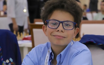 El ajedrecista descubrió su pasión por la disciplina de manera autodidacta a través de plataformas en línea durante la pandemia de COVID-19.
