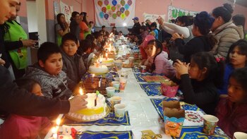 "Feliz en tu día", los cumpleaños solidarios de Comodoro Rivadavia