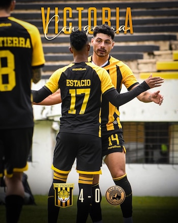 The Strongest goleó 4-0 (global)