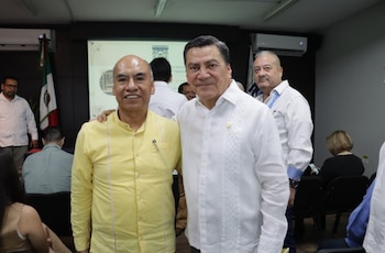El Senado de la República tendrá que elegir un nuevo presidente y uno de los aspirantes es Óscar Catón Zetina.
Crédito: X / @INE_TABASCO