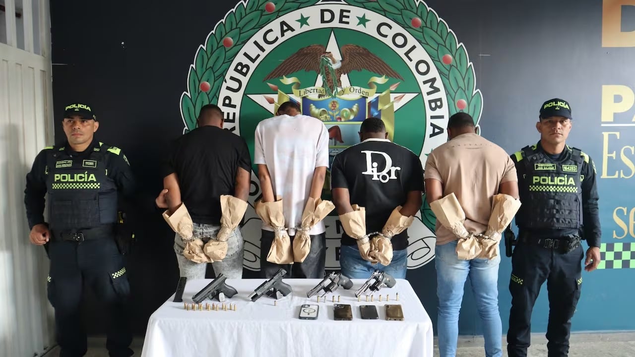 La Policía de Cali explicó por qué los capturados por homicidio en un restaurante tenían bolsas cubriendo sus manos