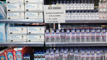 Por qué algunos desinfectantes a