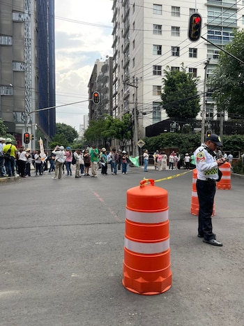 Bloqueo en Mariano Escobedo (Foto: Mariana Campos)