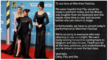 Tres mujeres con vestidos negros en alfombra roja y un texto blanco sobre fondo oscuro anuncian cancelación de concierto.