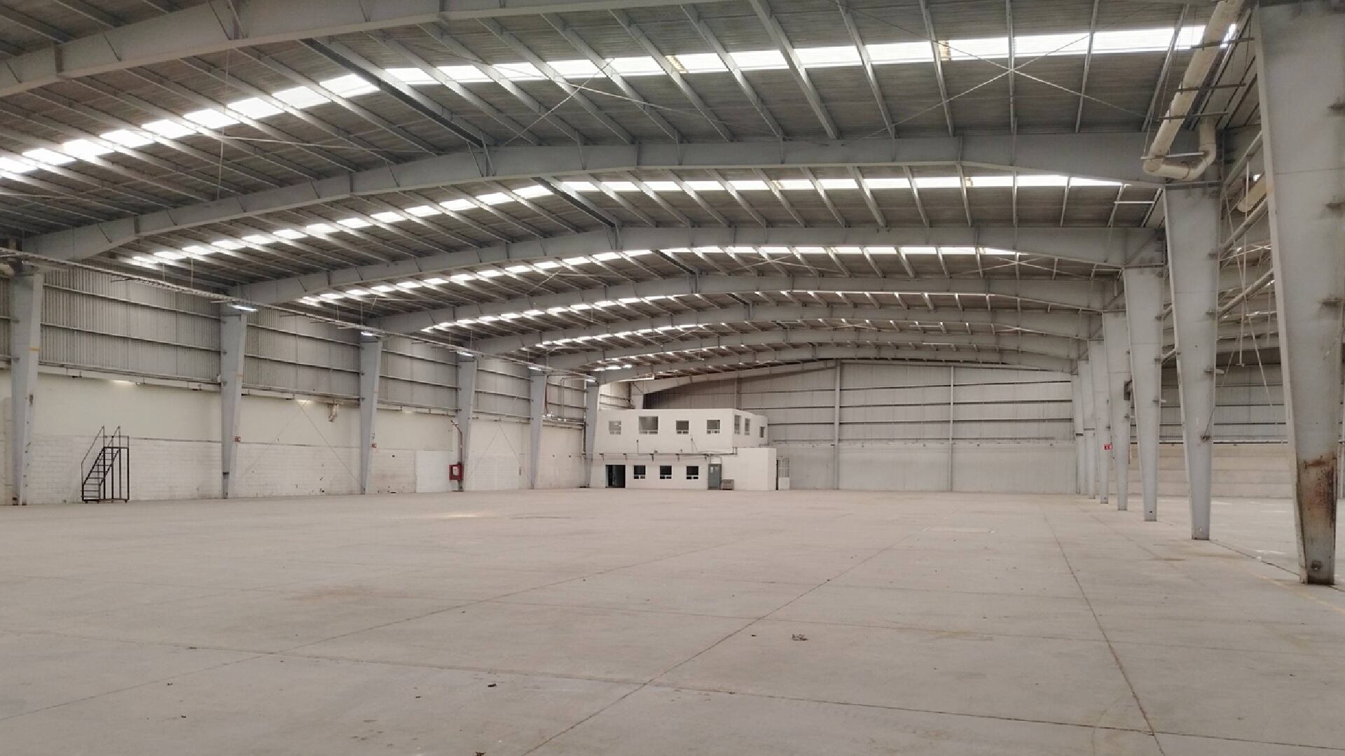 CEDIS del Edomex crecen, pero afectan a trabajdores, según estudio de la UAM (Especial)