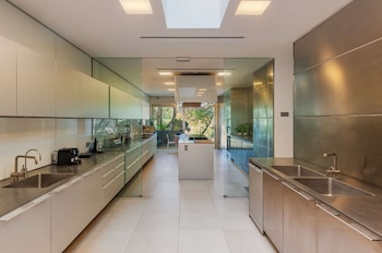 Imagen de la vivienda en venta de Alfonso Cortina y Miryam Lapique en Mallorca. (Savills)
