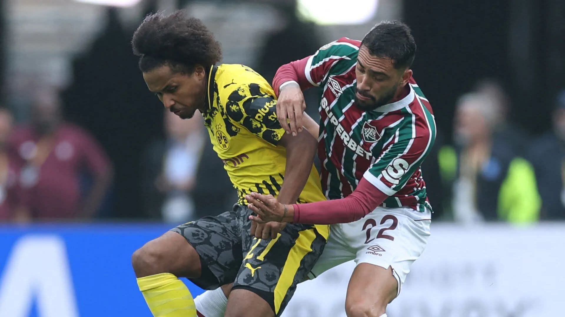 Juan Pablo Freytes en un duelo aparte con Adeyemi. - Crédito: Reuters