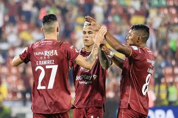 Imagen X7KIZ2NPOFDRHESWIRIFNYUV24